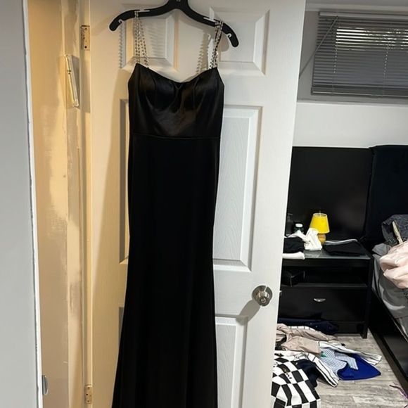 Ieena for Mac Duggal Crystal Strap Black Satin Gown Size 4 NWT - Picture 9 of 9